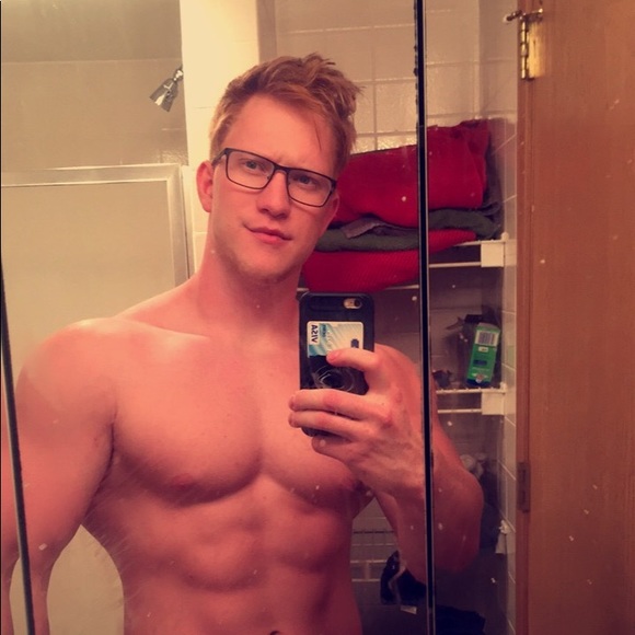 Meet your Posher, Taylor - Picture 1 of 1